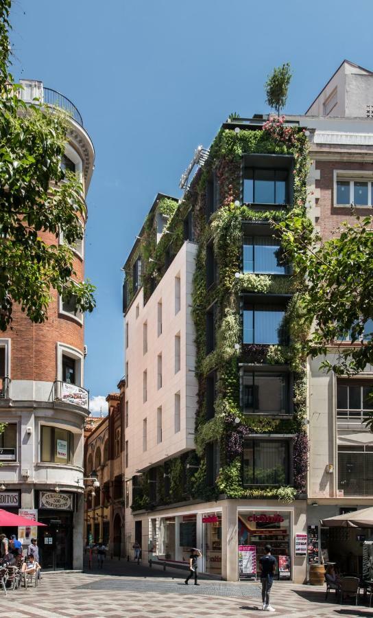 The Garden Suites Madrid Exterior photo